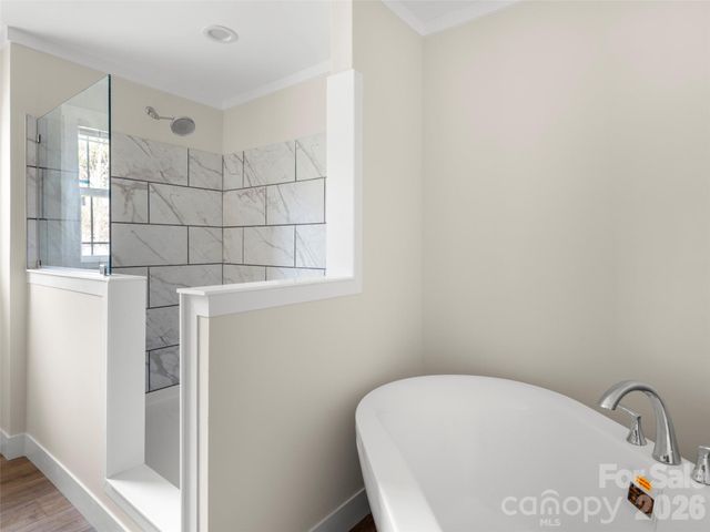 2095 Emmas Grove Road, Fairview, NC 28730