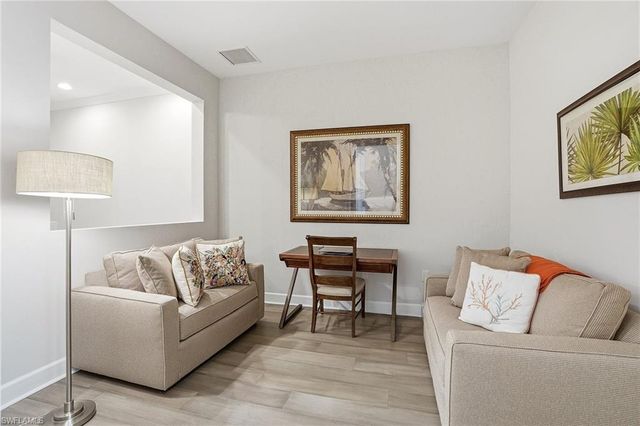 6561 Dominica DR 201, Naples, FL 34113