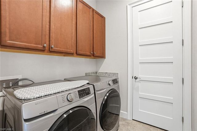 6561 Dominica DR 201, Naples, FL 34113