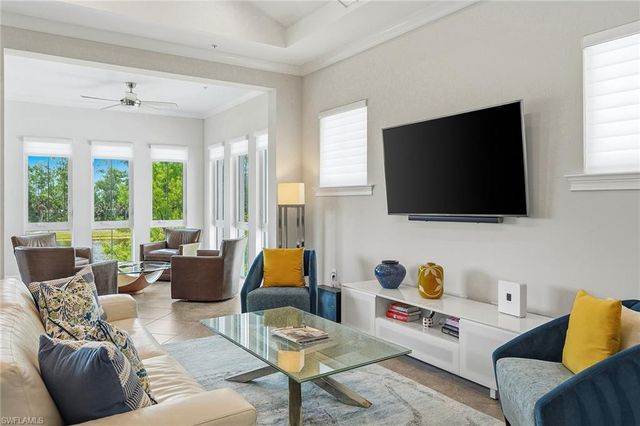 6561 Dominica DR 201, Naples, FL 34113