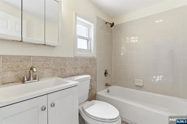 222-224 Osborne Terrace, Newark, NJ 07112