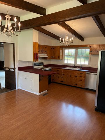 2211 Gold Point N, Hixson, TN 37343