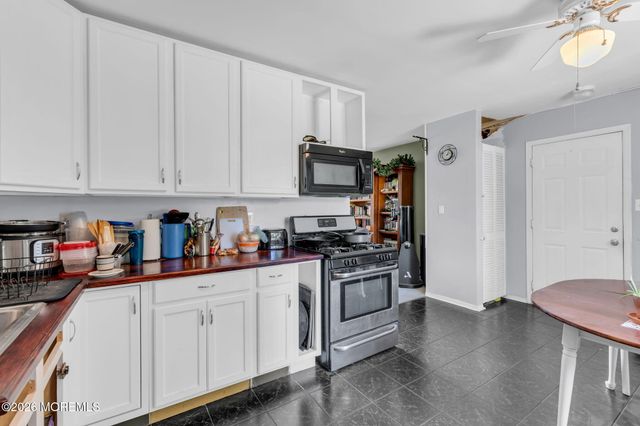 100 Susan Drive, Jackson, NJ 08527