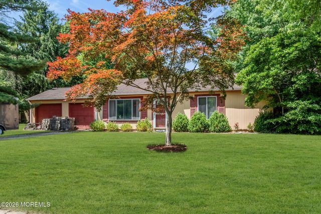 100 Susan Drive, Jackson, NJ 08527