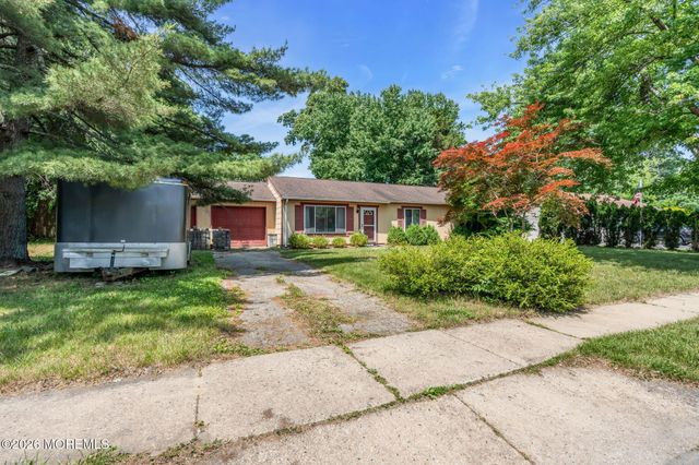 100 Susan Drive, Jackson, NJ 08527