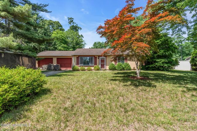100 Susan Drive, Jackson, NJ 08527