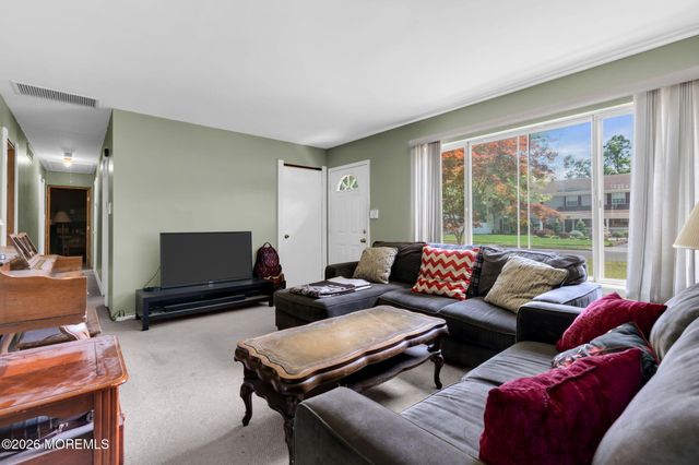 100 Susan Drive, Jackson, NJ 08527