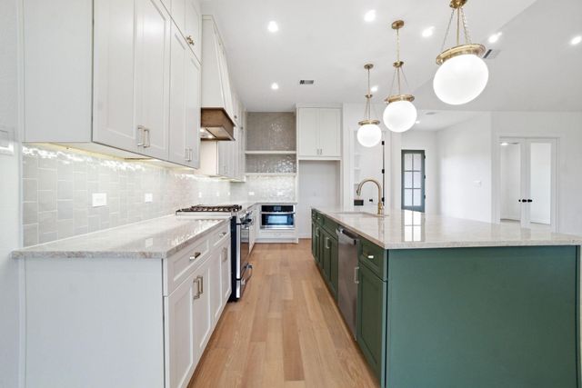 23951 Landrum Village, Montgomery, TX 77316