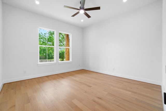 23951 Landrum Village, Montgomery, TX 77316