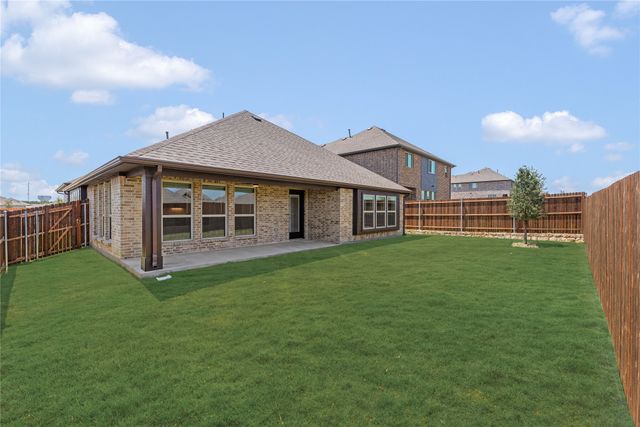 129 Silverleaf Drive, Balch Springs, TX 75181