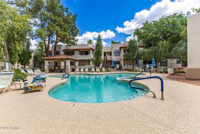 750 E NORTHERN Avenue 2072, Phoenix, AZ 85020