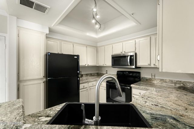 750 E NORTHERN Avenue 2072, Phoenix, AZ 85020