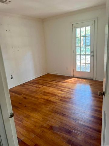 301 E Locust Street, Cabot, AR 72023