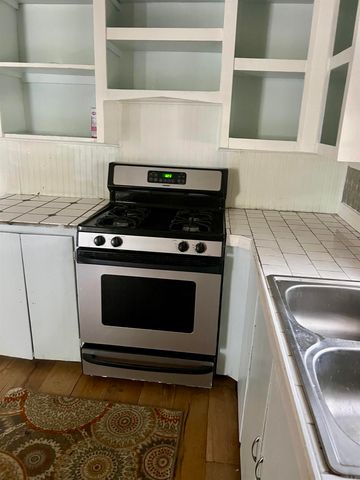 301 E Locust Street, Cabot, AR 72023