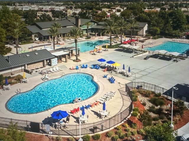 1126 Barrington Ln, Lincoln, CA 95648