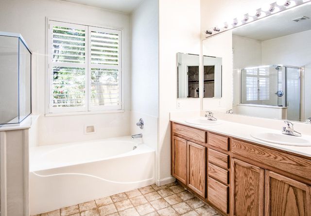 1126 Barrington Ln, Lincoln, CA 95648