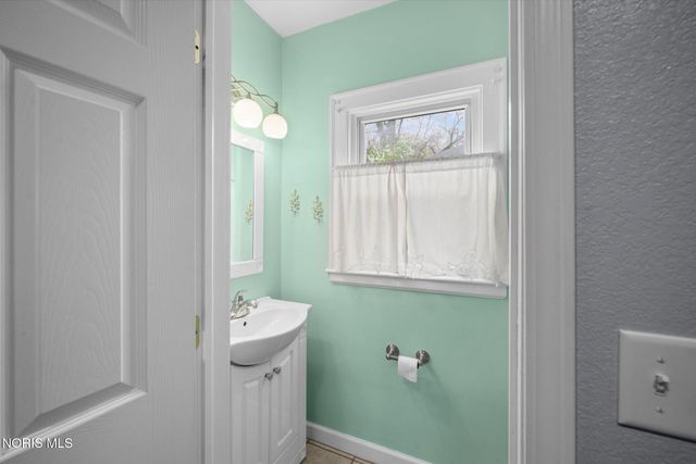 2601 Portsmouth Avenue, Toledo, OH 43613