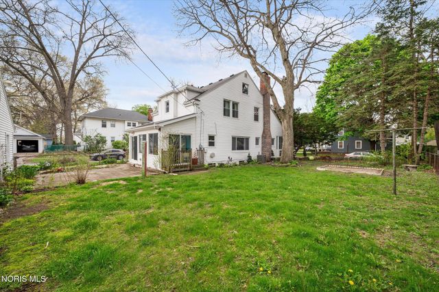 2601 Portsmouth Avenue, Toledo, OH 43613