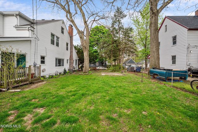 2601 Portsmouth Avenue, Toledo, OH 43613