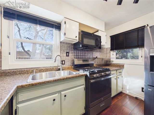 1627 Berkley Avenue, Pueblo, CO 81004