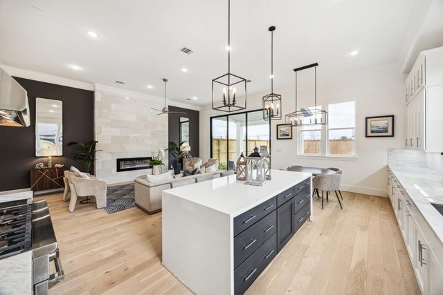 5926 Cottage Grove Lake Drive, Houston, TX 77007