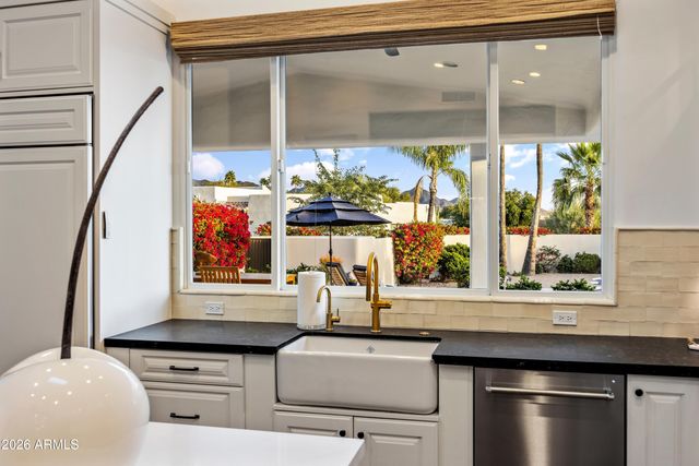 8414 E LA SENDA Drive, Scottsdale, AZ 85255