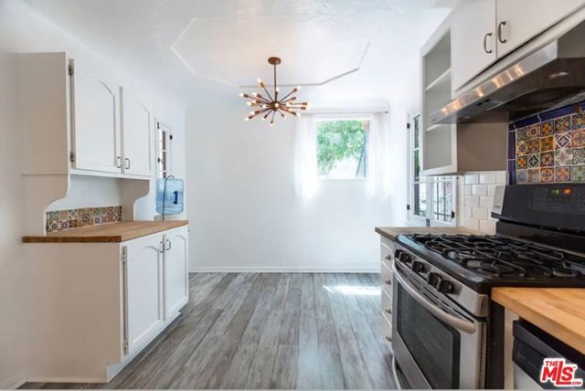 806 N Sweetzer Avenue, Los Angeles, CA 90069