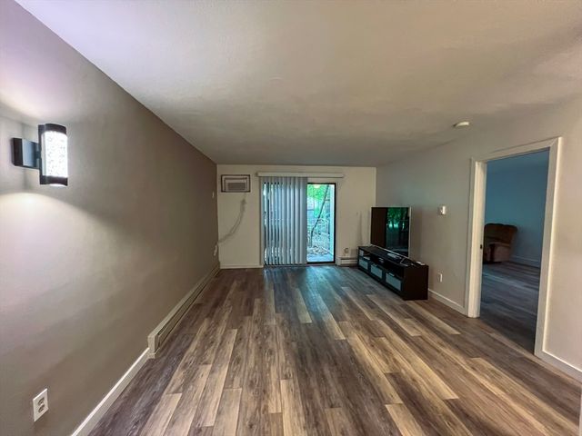 915 Edgell Rd 67, Framingham, MA 01701