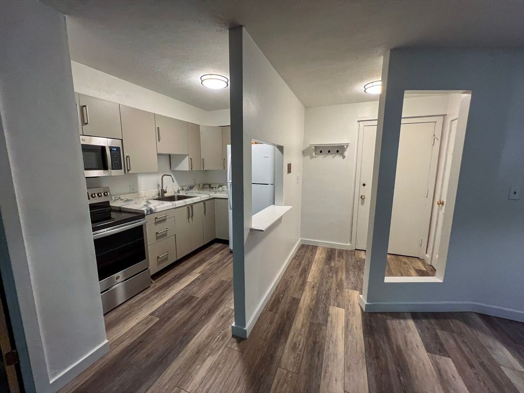 915 Edgell Rd 67, Framingham, MA 01701