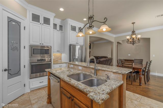 411 Antietam Drive, Bossier City, LA 71112
