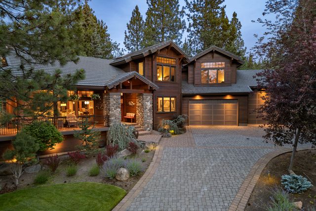 2537 NW Champion Circle, Bend, OR 97703