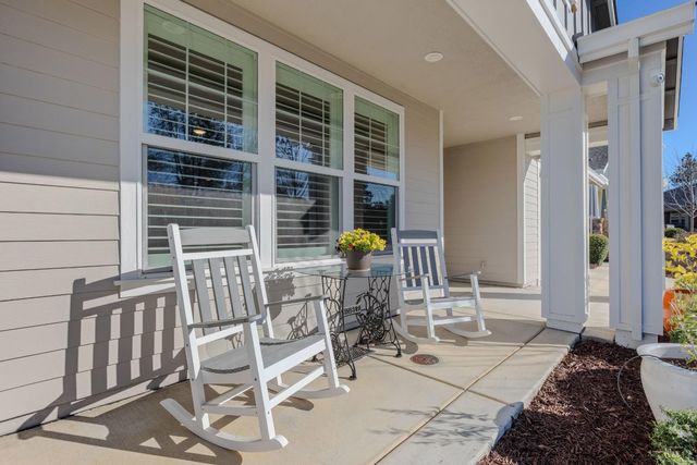 226 Ryans Ln, Grass Valley, CA 95945