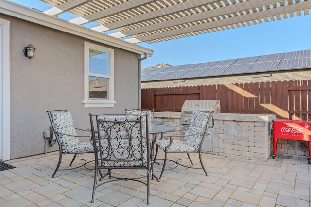 226 Ryans Ln, Grass Valley, CA 95945