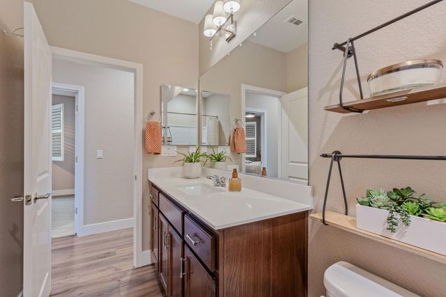 226 Ryans Ln, Grass Valley, CA 95945