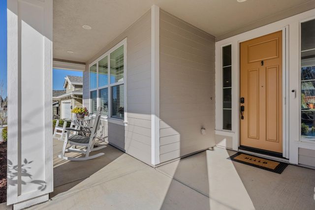 226 Ryans Ln, Grass Valley, CA 95945