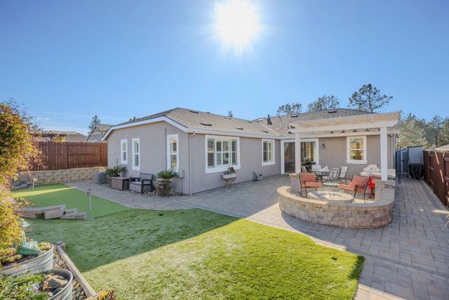 226 Ryans Ln, Grass Valley, CA 95945