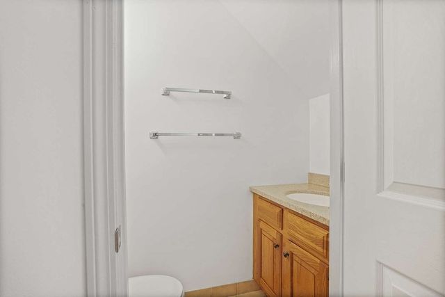 147 Kelton 712, Boston, MA 02134