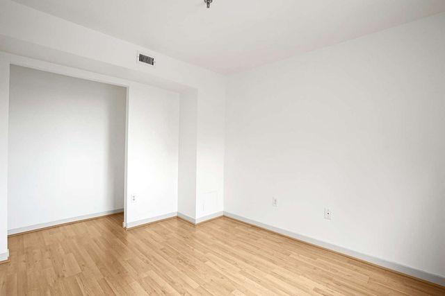 147 Kelton 712, Boston, MA 02134