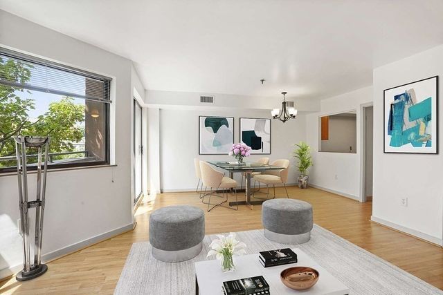147 Kelton 712, Boston, MA 02134