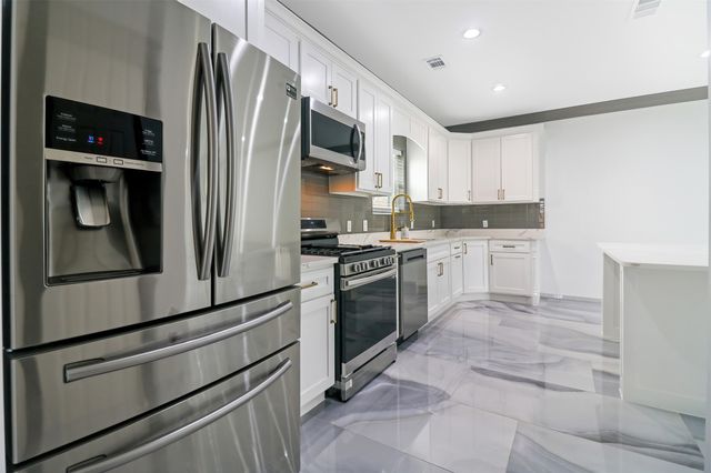 621 N Nursery Road, Irving, TX 75061