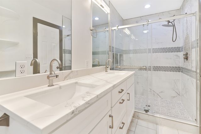 621 N Nursery Road, Irving, TX 75061