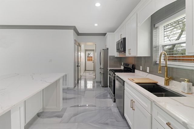 621 N Nursery Road, Irving, TX 75061