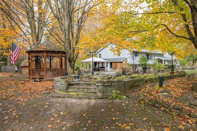 1465 Genesee Street, Pembroke, NY 14036