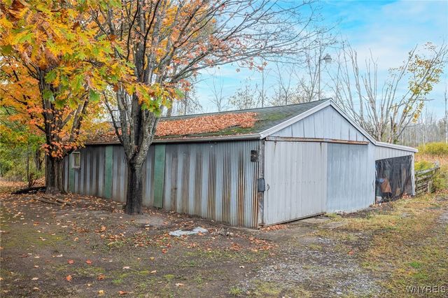 1465 Genesee Street, Pembroke, NY 14036