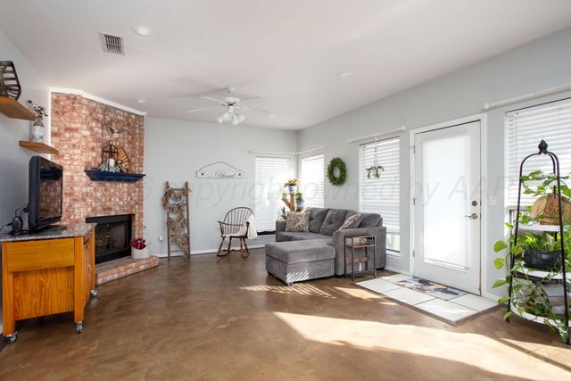 6301 S BOWIE Street, Amarillo, TX 79118