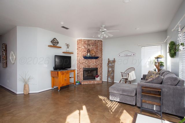 6301 S BOWIE Street, Amarillo, TX 79118