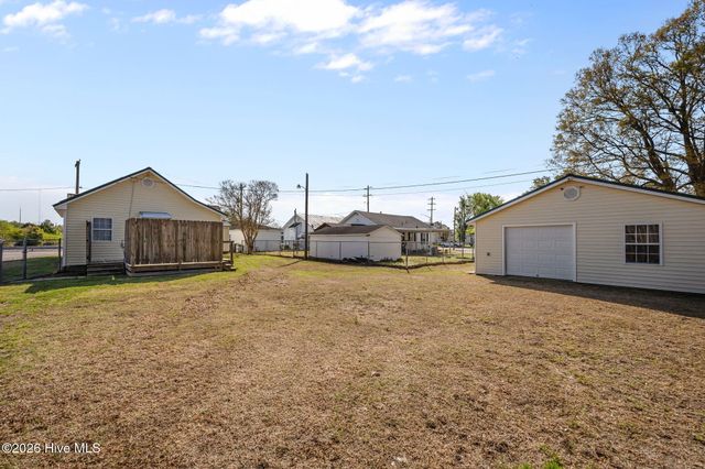 1304 Albemarle Avenue, Tarboro, NC 27886