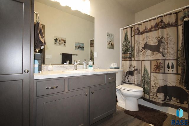 7012 Belgrave Trl Trail, Sioux Falls, SD 57106