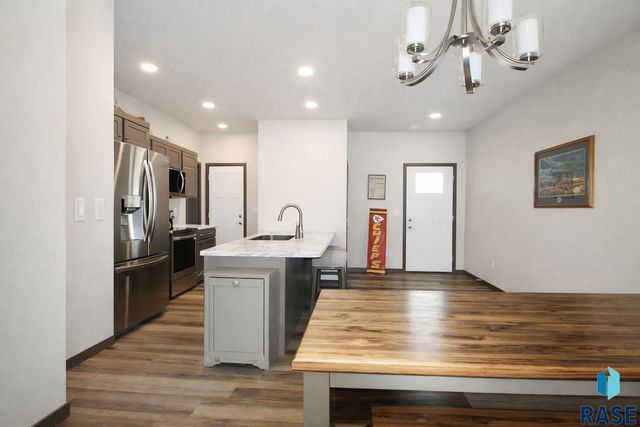 7012 Belgrave Trl Trail, Sioux Falls, SD 57106