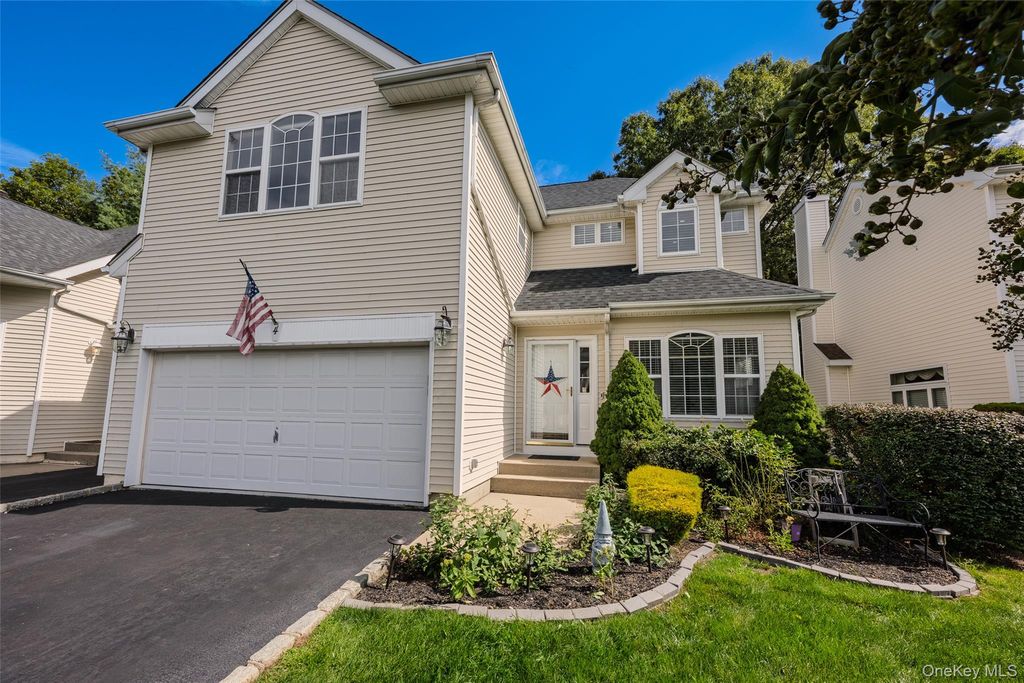4 Sunflower Ridge Road, South Setauket, NY 11720 — photo 2